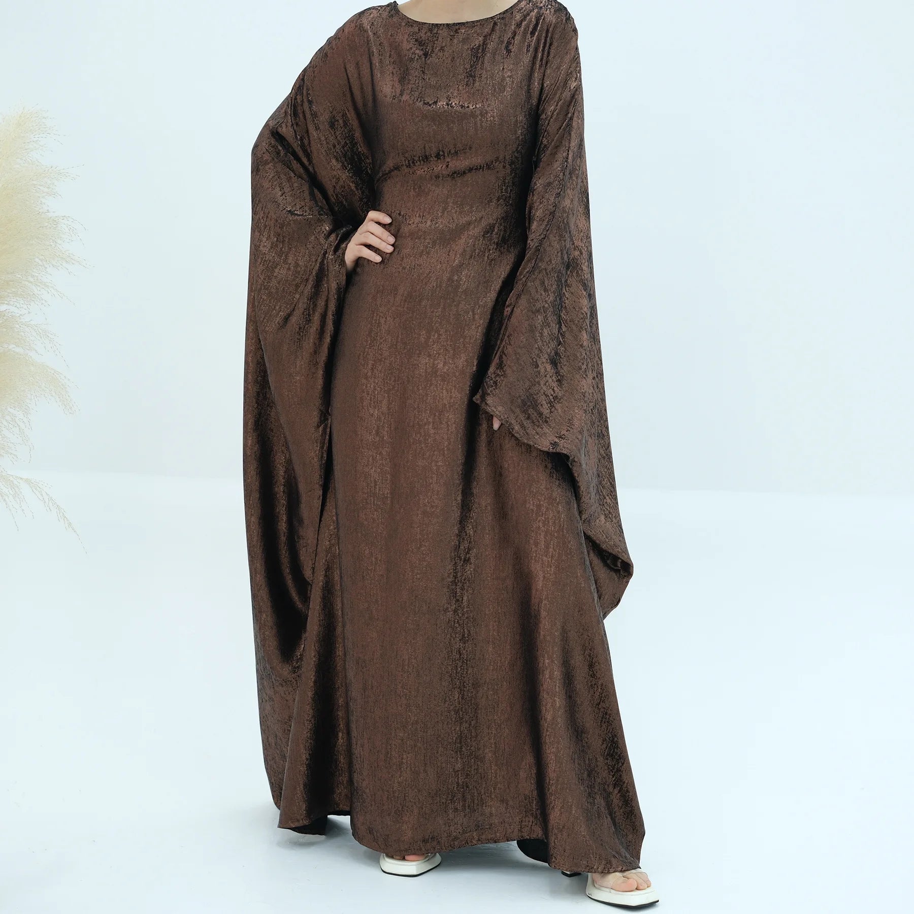 Batwing Shimmer Abaya